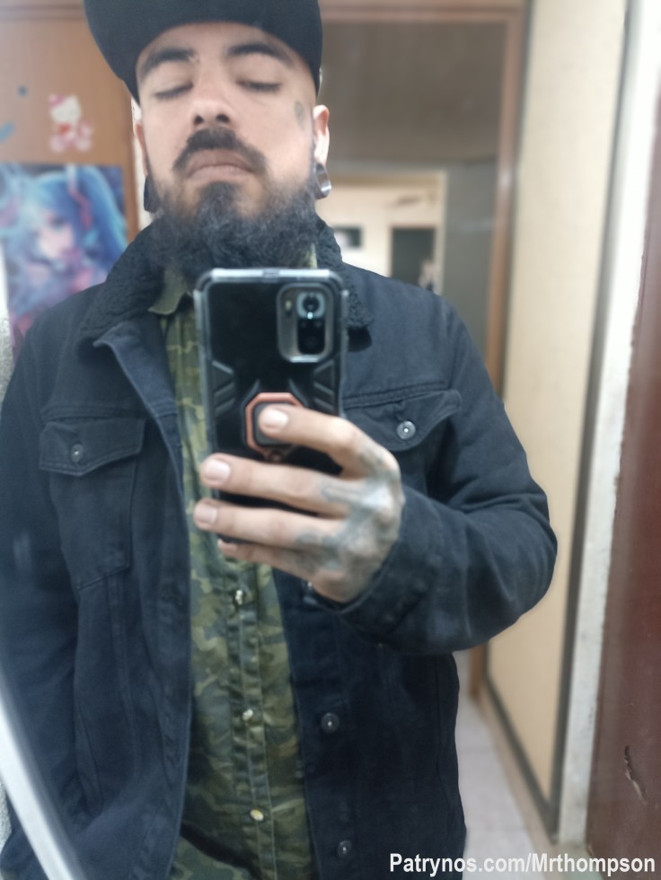 Alguien busca un barbón ? Jaja 🤣