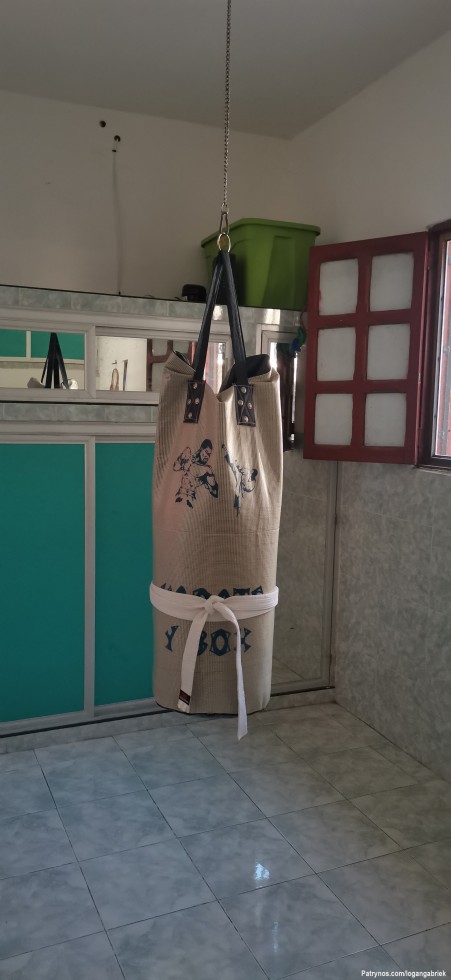 Mi compañero de entrenamiento, lo llamo cinta blanca